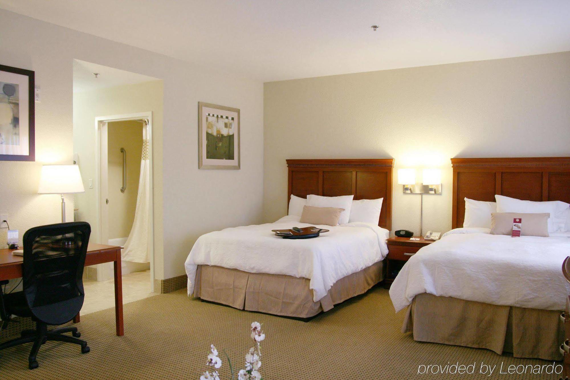 Hampton Inn & Suites Reno Phòng bức ảnh